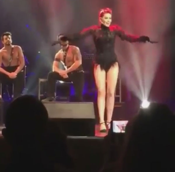 Burcu Biricik'ten olay kıyafet! - Resim: 3