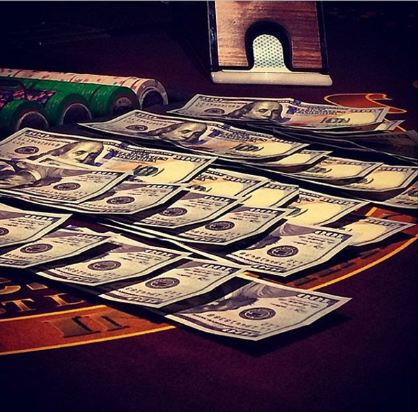 Paris Hilton'un kumar paraları olay yarattı! - Resim: 2