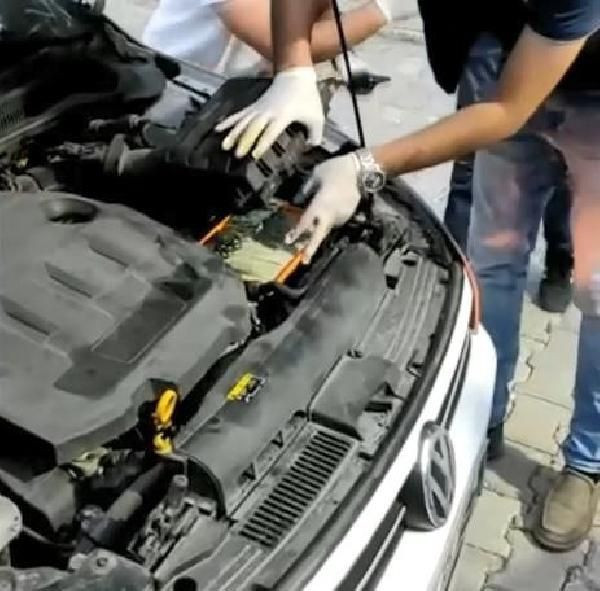 Suriye’den gelen otomobilde 290 bıçak ile 40 muşta ele geçirildi - Resim: 3