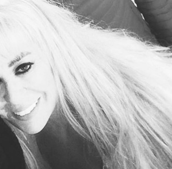 Zerrin Özer'i sözleri rezil etti 'Sahneye jartiyerle çıkmak istiyordu ne oldu' - Resim: 3