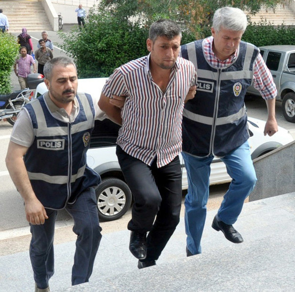 Adana'da acı detay ortaya çıktı! Meğer 2 kadını öldüren katilin babası... - Resim: 0