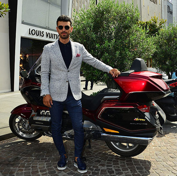 Kenan Sofuoğlu Hollandalı eşiyle nasıl tanıştı? Kaç motorsikleti kaç arabası var? - Resim: 3