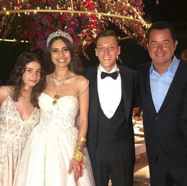 Mesut Özil paylaşım yaptı Fenerbahçeliler coştu - Resim: 1