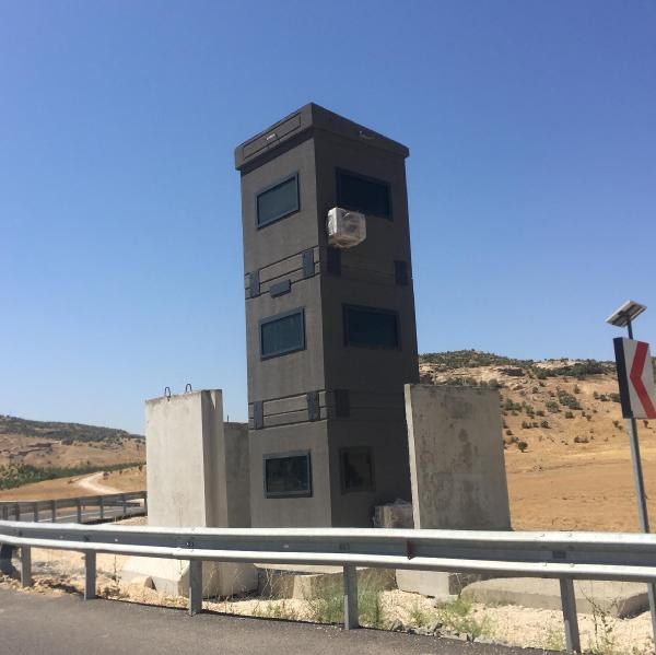 Diyarbakır-Mardin karayolunda zırhlı güvenlik kuleleri ilk kez görüntülendi! - Resim: 4