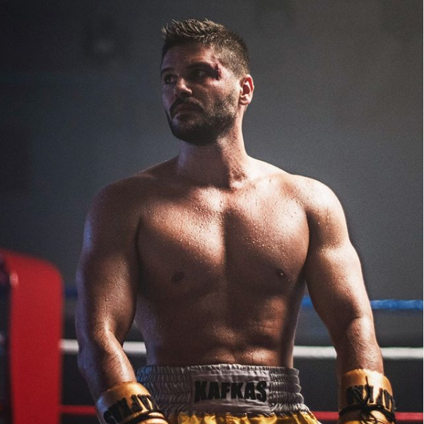 Şampiyon'un yıldızı Tolgahan Sayışman'da morlukları gören Almeda Abazi isyan etti - Resim: 2