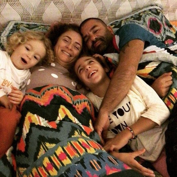 Kızının regl olduğunu duyuran Ceyda Düvenci sosyal medyayı ikiye böldü - Resim: 2