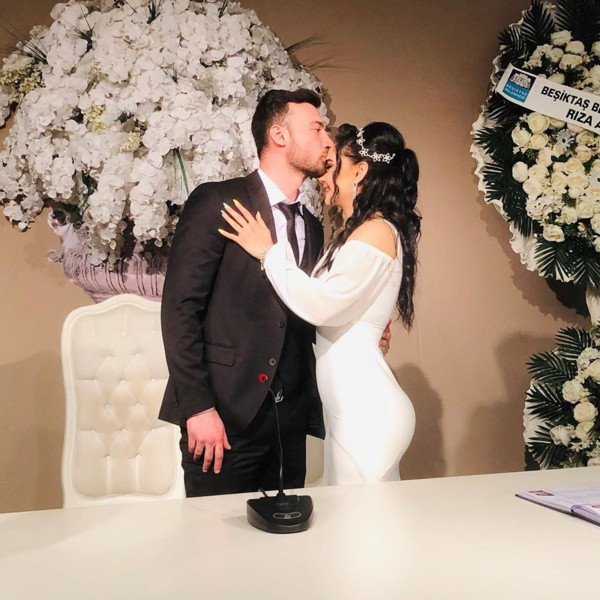 Naz Mila kaç yaşında Naz Mila'nın eşi kim ne iş yapıyor? - Resim: 1