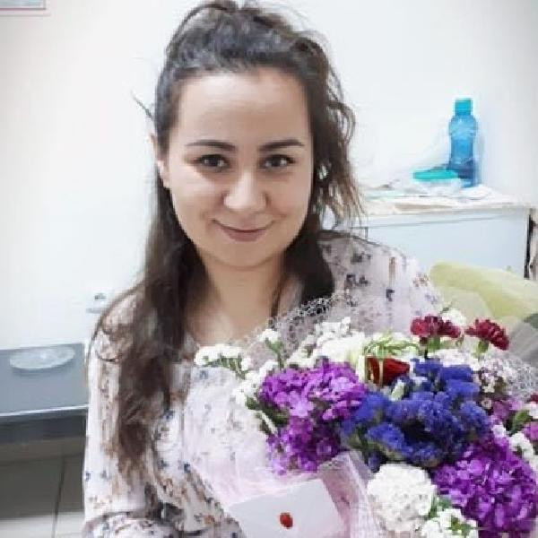 Karnındaki bebeği ameliyatla alınan Duygu ebe koronavirüsten öldü - Resim: 0