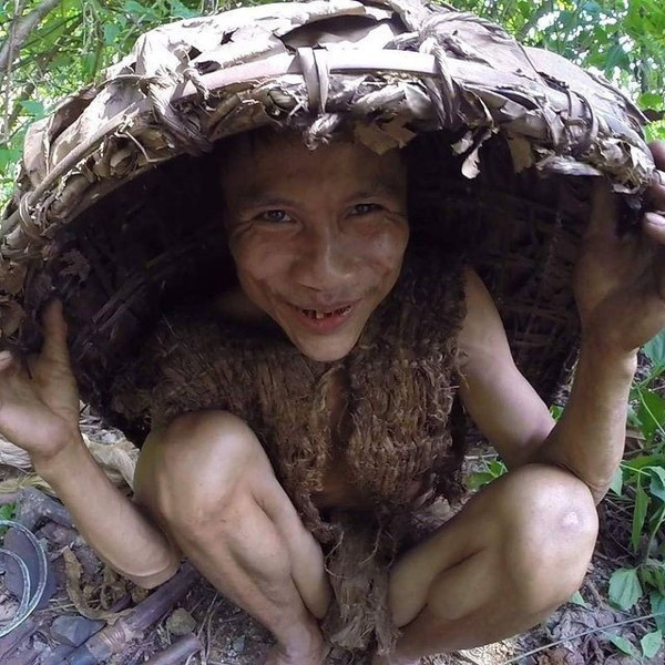 40 yıldır ormanlarda yaşıyordu! Gerçek Tarzan hayatını kaybetti: Süper insan becerilerine sahipti - Resim: 1