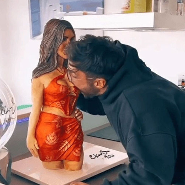 Love Island şampiyonu Ekin Su Cülcüloğlu sevgilisinin o anını paylaştı ağızları açık bıraktı! Gögüslerini... - Resim: 3