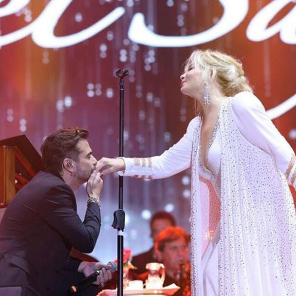 Emel Sayın bile şaşkına uğradı! Kenan Doğulu sahnenin ortasında göğsünden öptü! "Aman Beren görmesin" - Resim: 1