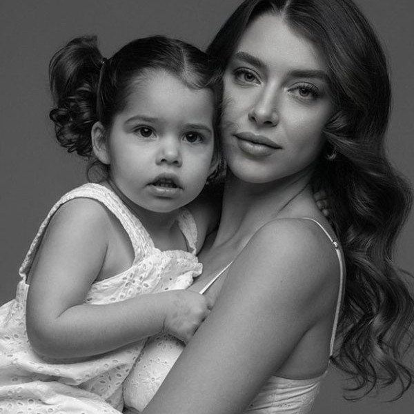 Hande Erçel'in yeğeni Aylin Mavi'den herkesi üzen haber! Annesi duyurdu "2.5 yaşındaki Mavi tedaviye başladı" - Resim: 2