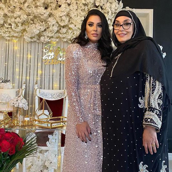 Ferdi Tayfur'un biricik kızı Tuğçe Tayfur nişanlandı! Nişan anındaki o detay herkesi şaşırttı - Resim: 3