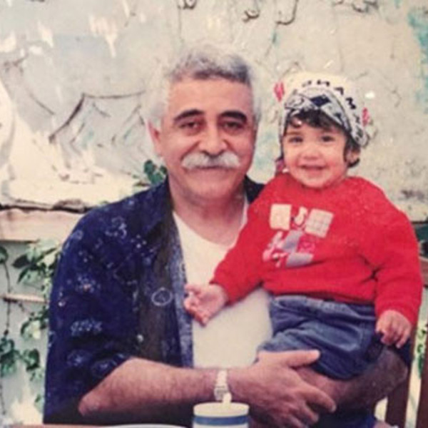 Gelsin Hayat Bildiği Gibi'nin yıldızı usta oyuncu Levent Kırca'nın kızı çıktı! Meğer hep gözümüzün önündeymiş... - Resim: 1