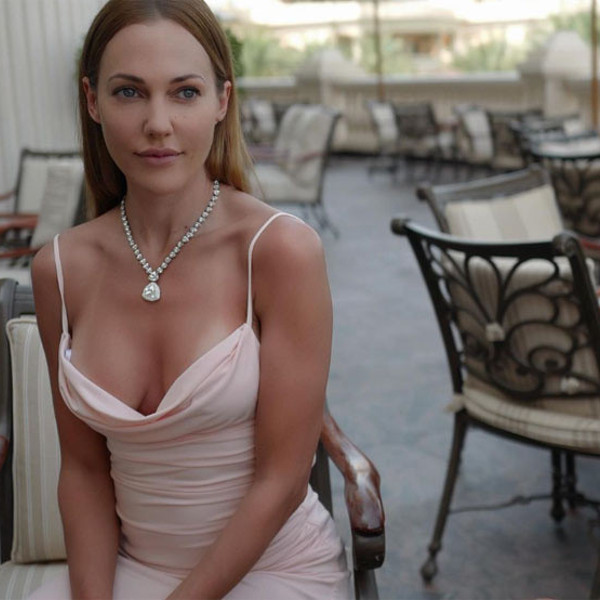 Muhteşem Yüzyıl'ın Hürrem Sultanı Meryem Üzerli anne ve babasını paylaştı! Benzerliklerini görenler gözlerine inanamadı - Resim: 2