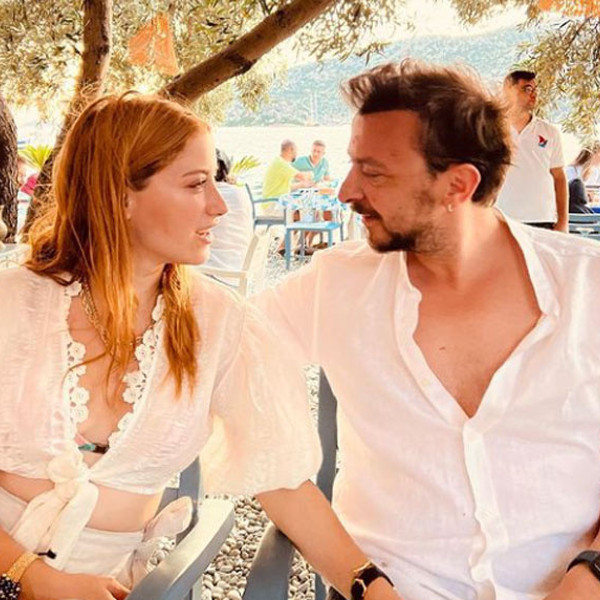 Karnı burnunda Hazal Kaya'dan mini tül elbiseli pozlar! Güzelliğini gören mest oldu - Resim: 0