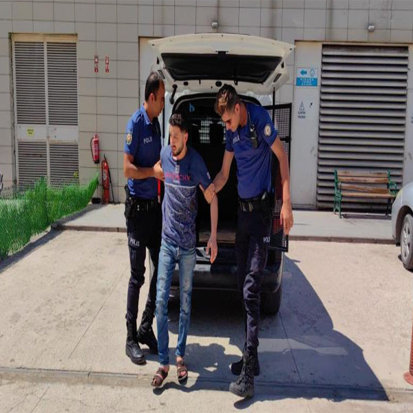 Alacak verecek kavgası Suriyeli amca oğullarını birbirine düşürdü! Amcasının oğlunu bıçakladı - Resim: 0