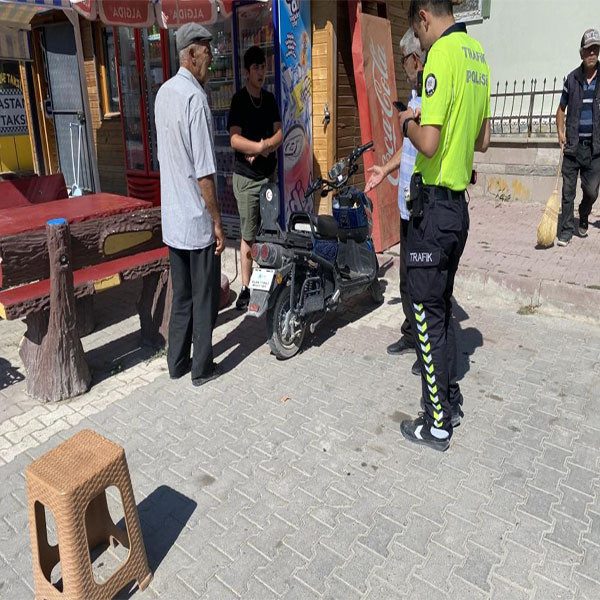 Konya'da elektrikli bisiklet faciası! Yere savruldu sürüklendi - Resim: 0