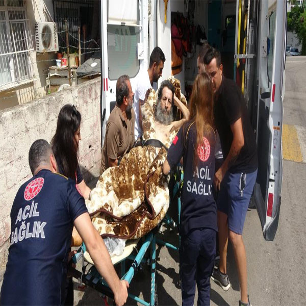 Alzheimer hastası kocasını çöp evde terk etti! Oğlunun sözleri yürekleri dağladı - Resim: 3