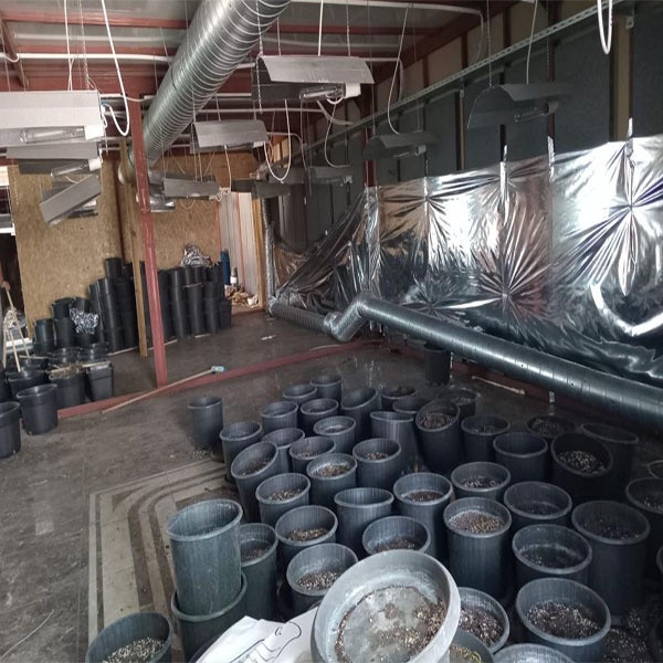 Kırşehir'de büyük uyuşturucu operasyonu! Şehrin ortasına uyuşturucu tesisatı kurdular - Resim: 0