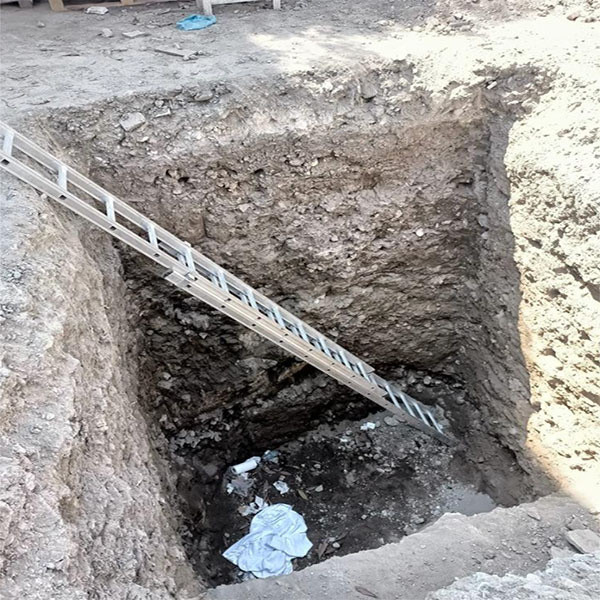 Cami inşaatının mühendisi çukura düştü! - Resim: 0