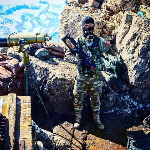 Şehit askerin paylaşımı yürekleri sızlattı! - Resim: 1