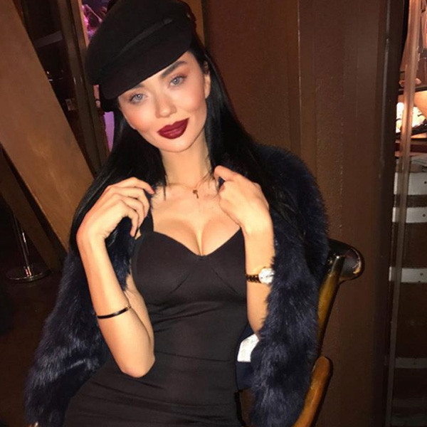 Cansu Taşkın öyle bir fotoğraf paylaştı ki rezil oldu! - Resim: 1