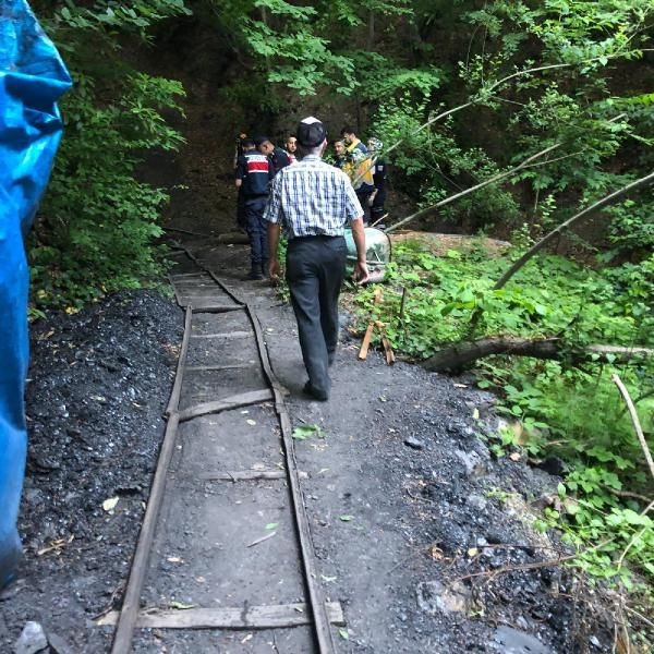Zonguldak'ta kaçak kömür ocağında göçük: 1 işçi mahsur - Resim: 1