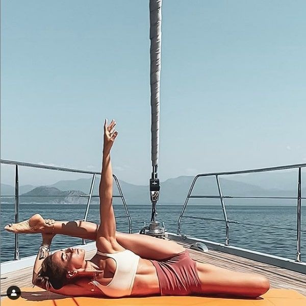 Zeynep Tokuş yaptığı hareketle herkesi şok etti hem de bu sefer teknede yaptı - Resim: 2