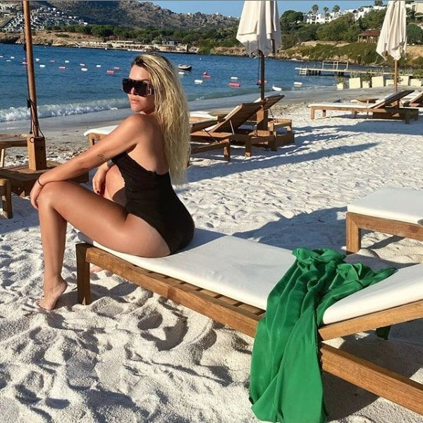 Selin Ciğerci 'tipe bak üzülüyorum' mesajını gördü servetle hava attı - Resim: 4