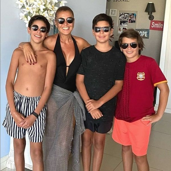 Gülben Ergen'in mayolu yaza veda pozu olay oldu! Binlerce beğeni aldı - Resim: 4