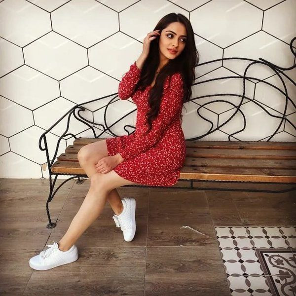 Lüks rezidansta işkence! Darp edip saçlarını kestiler! Merve'den eski sevgilisi için şok karar - Resim: 1