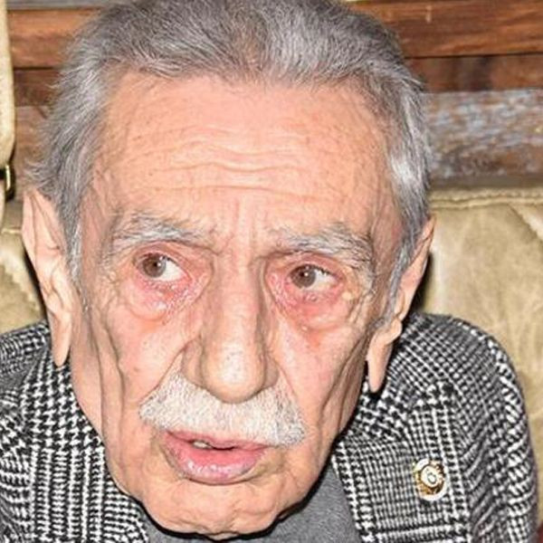 "Eşim ölse 20'lik kız alırım" diyen 86 yaşındaki Aydemir Akbaş yuh çektirdi! - Resim: 1