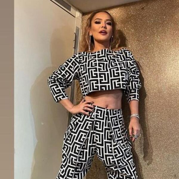 Şehit haberlerini duyan Demet Akalın bakın nasıl hamle yaptı! - Resim: 2