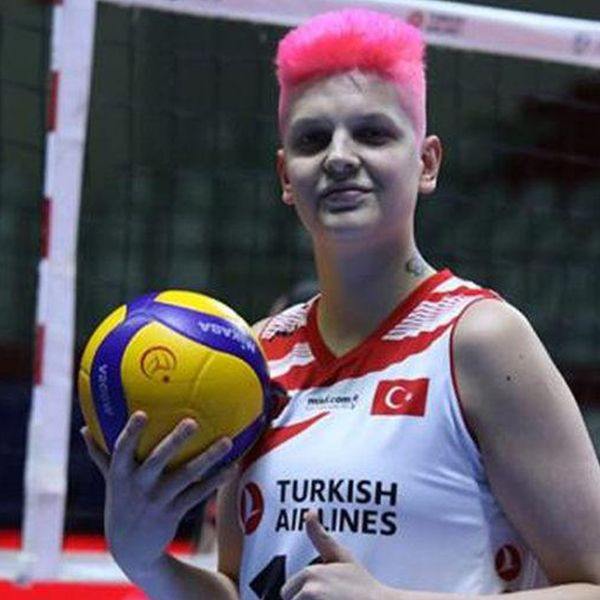 Böyle bir değişim yok! Pembe saçlı Ebrar Karakurt'un yıllar önceki hali sosyal medyayı salladı - Resim: 1