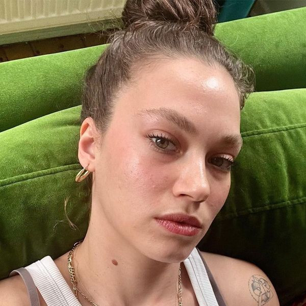 Melisa Şenolsun'dan görülmemiş sansür! Göğüs ucu görününce bakın ne yaptı - Resim: 1