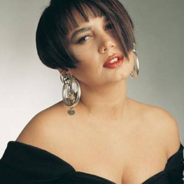 40 yıllık sahne hayatına veda etmişti! Minik serçe kariyerinde ilk kez bir markanın yüzü oldu! - Resim: 1