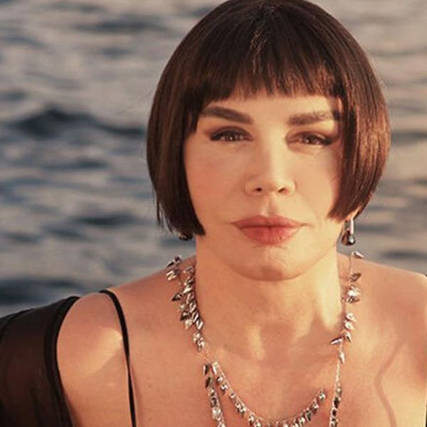 40 yıllık sahne hayatına veda etmişti! Minik serçe kariyerinde ilk kez bir markanın yüzü oldu! - Resim: 3