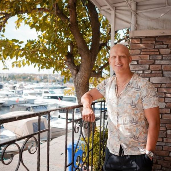 Lenf kanserine yakalanmıştı! Arka Sokaklar'ın yıldızı Boğaç Aksoy oyunculuğu bırakıp bakın hangi şehre yerleşti! - Resim: 2