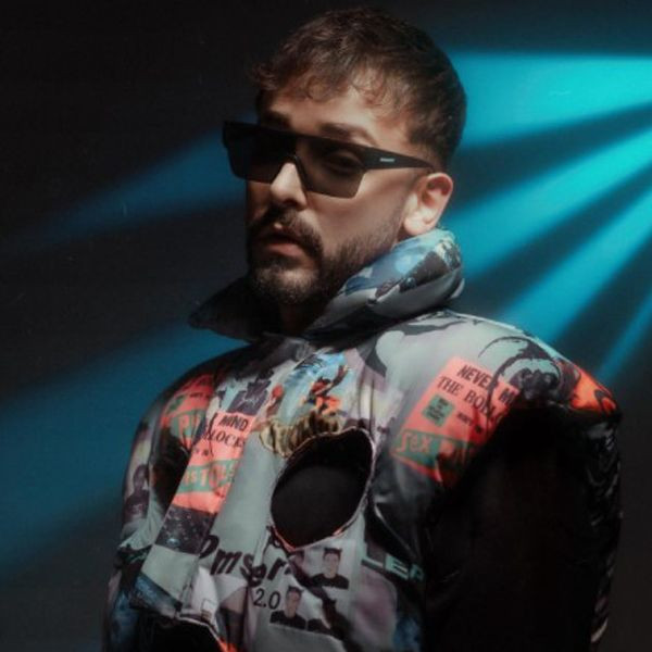 "Bilmem mi" şarkısıyla ünlenen Sefo sahneden indirildi! Ünlü rapçi yaşanan duruma isyan etti! - Resim: 1