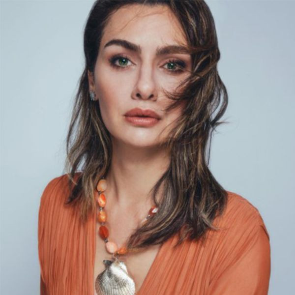 Netflix rekoru kıran Birce Akalay'ın estetiksiz hali sosyal medyanın diline düştü! - Resim: 1