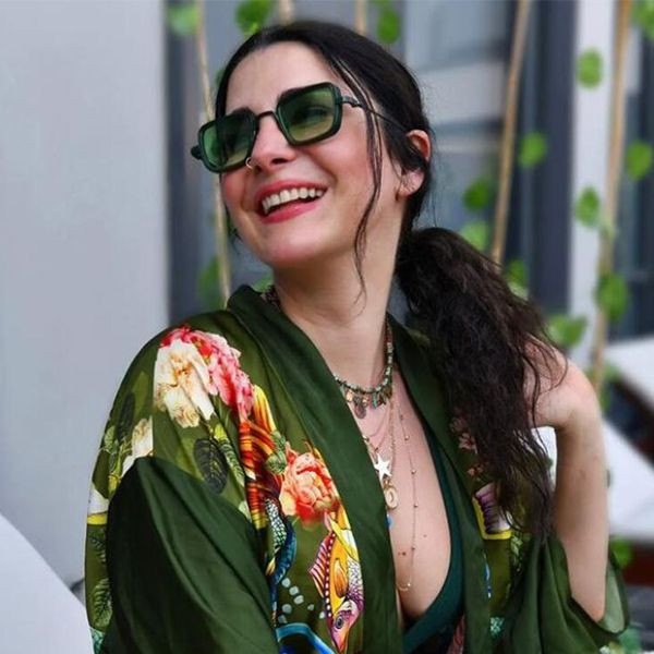 Bikinili pozu şikayet edildi! Ece Özdikici o paylaşımının kaldırılmasına sert çıktı - Resim: 4