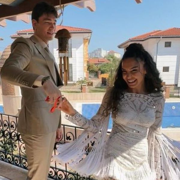 Ebru Şahin-Cedi Osman Makedonya'da evet dedi! Ebru Şahin'in gelinliği büyüledi! İşte nikahtan ilk kareler... - Resim: 2