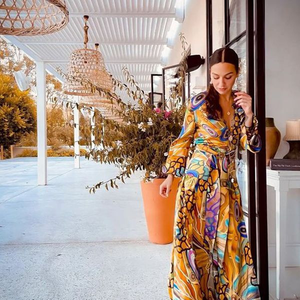 Birce Akalay birlikte rol aldığı o oyuncuyla fotoğraf koydu sosyal medya yıkıldı... Yeni bir aşk mı doğuyor? - Resim: 1