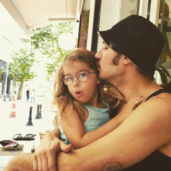 "Şu ayrılığı artık bitirin" Uraz Kaygılaroğlu'nun o paylaşımı sosyal medyada gündem oldu - Resim: 3