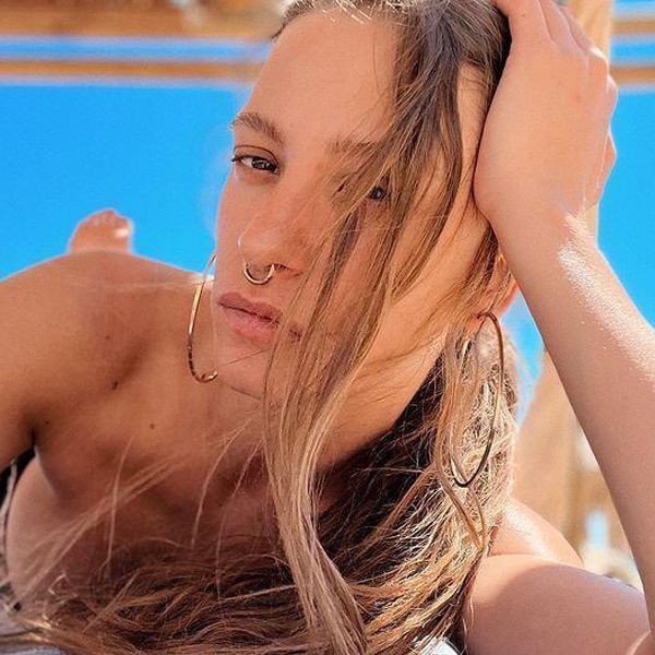 Serenay Sarıkaya siyah bikinisiyle yaktı geçti! Ayaklarına taktıkları olay oldu... - Resim: 2