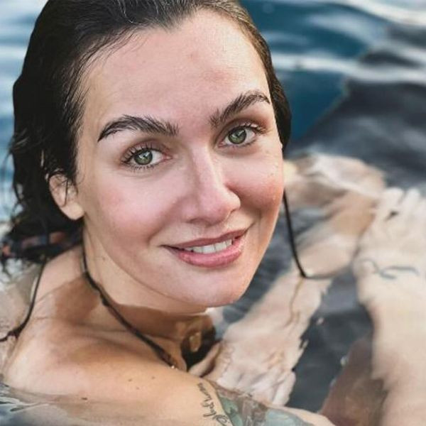 Aralarında aşk dedikodusu çıkmıştı! Birce Akalay'dan tatil dönüşü ilk açıklama geldi - Resim: 3