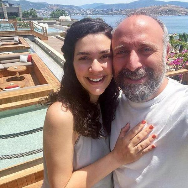 Bergüzar Korel-Halit Ergenç çiftinden çok konuşulacak Londra açıklaması! - Resim: 1