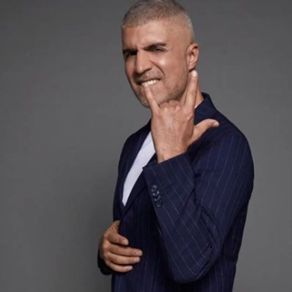 Kıbrıs'ta sahne alan Özcan Deniz gençleri görünce flaş açıklamaya imza attı - Resim: 1