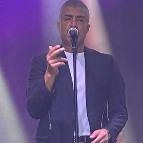 Kıbrıs'ta sahne alan Özcan Deniz gençleri görünce flaş açıklamaya imza attı - Resim: 2